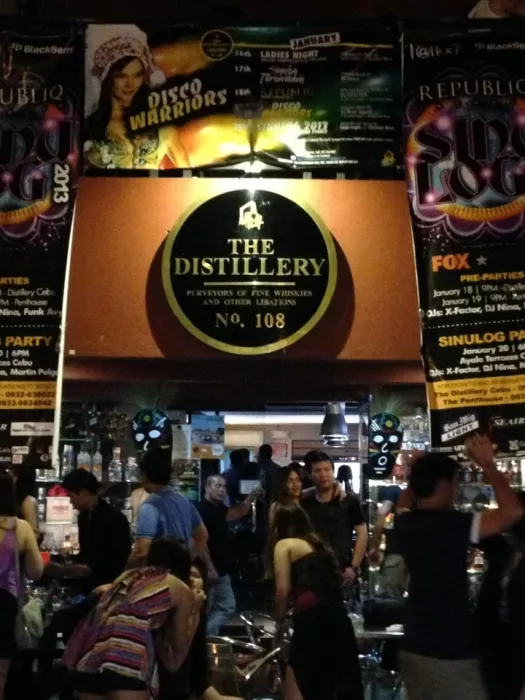 Бар «The Distillery»