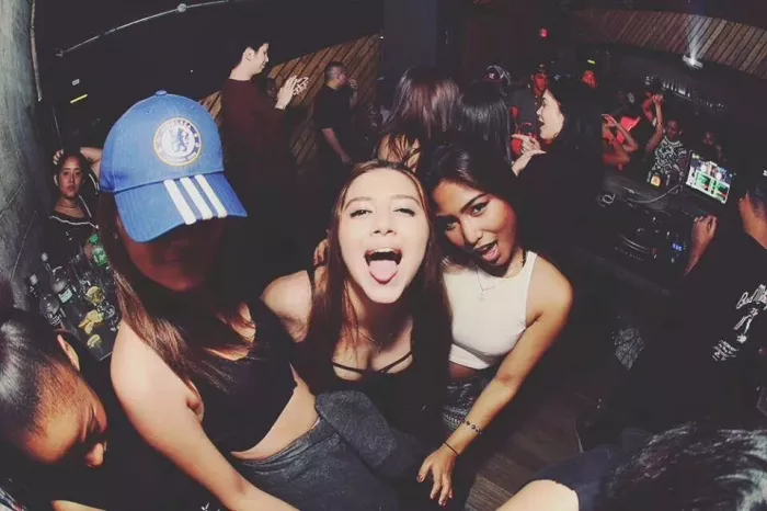 Ночной Клуб «House Manila»