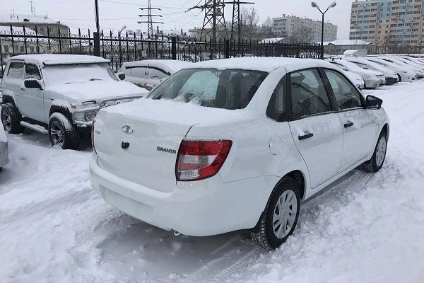 "City Car" -  салон автопроката.