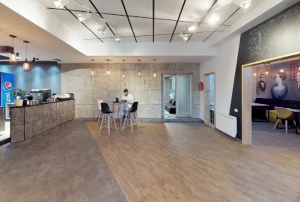 "256 HUB Coworking Space" - пространство для совместной работы в Ереване.