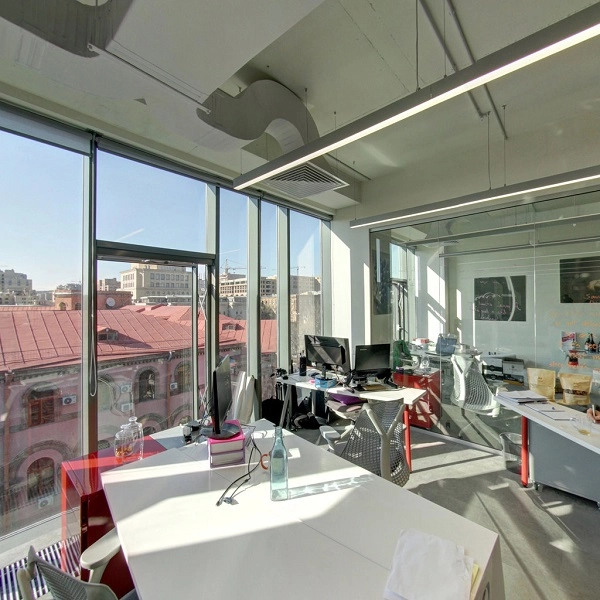 "Impact Hub Yerevan" - коворкинг-клуб.
