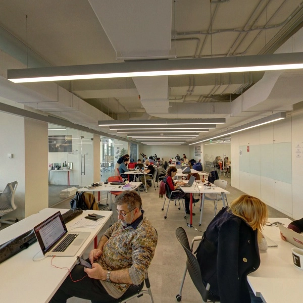 "Impact Hub Yerevan" - коворкинг-клуб.