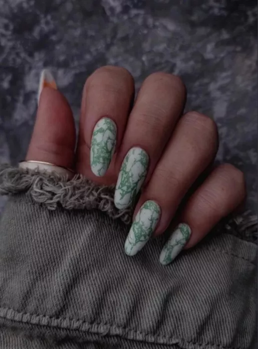 Студия маникюра "ALMA nail zone".