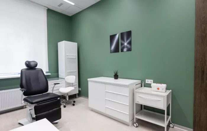 Многопрофильный медицинский центр "L.A. Clinic".
