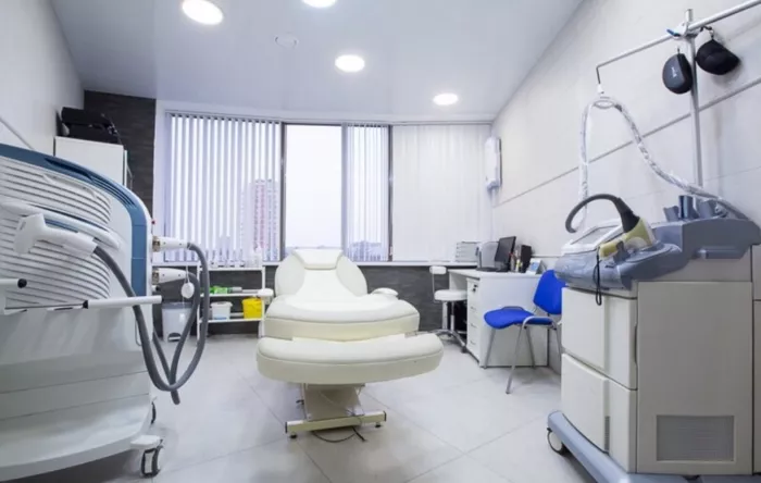 Медицинский центр "100MED".