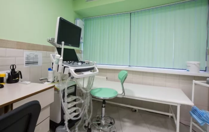 Медицинский центр "100MED".