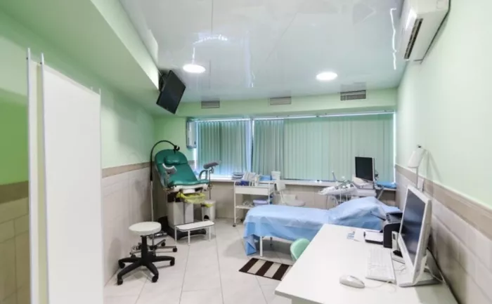 Медицинский центр "100MED".