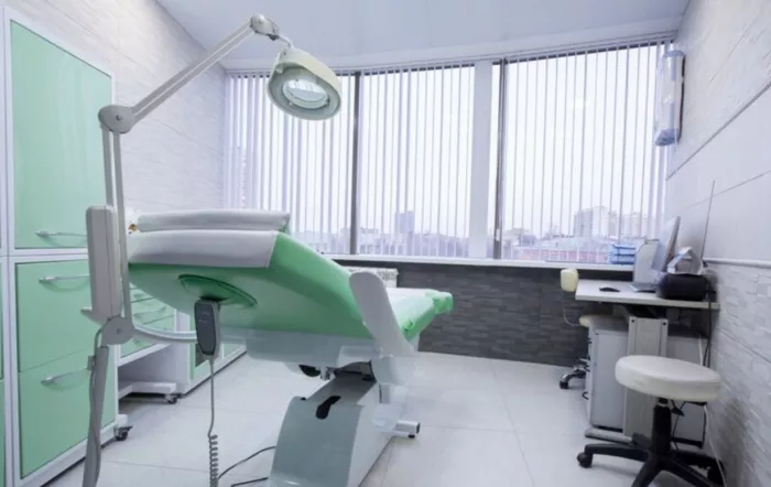 Медицинский центр "100MED".