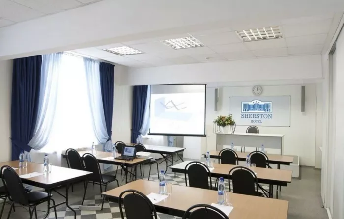Апарт-отель "Шерстон".