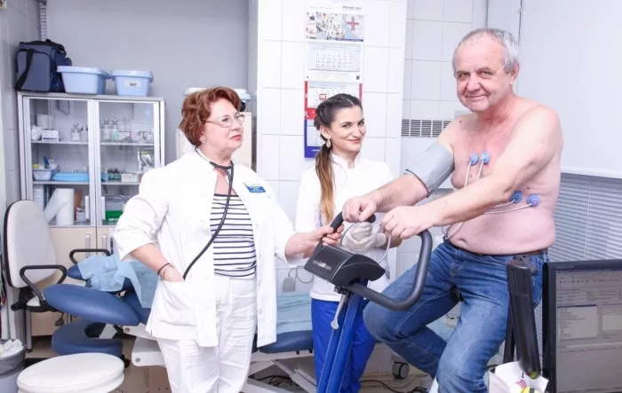 Многопрофильная клиника "МедикСити".