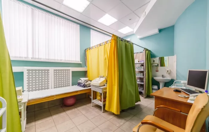 Медицинский центр "Лайф Клиник".