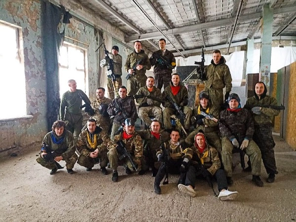 Пейнтбольный клуб "Кристалл".