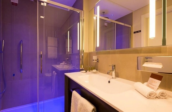 Отель "DoubleTree by Hilton Yerevan City Centre".