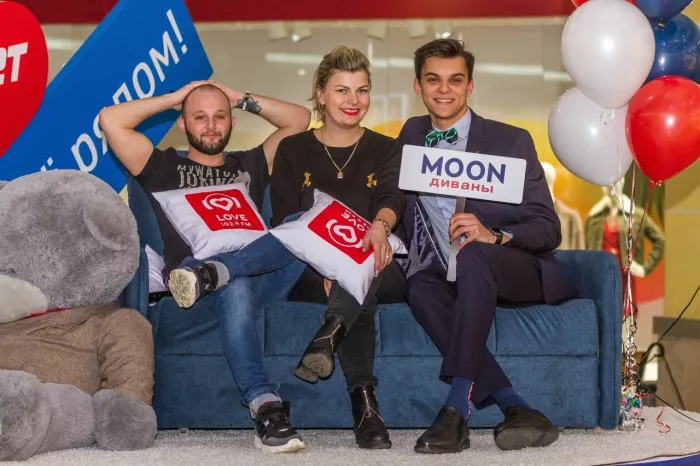 Мебельный салон "Moon Family".