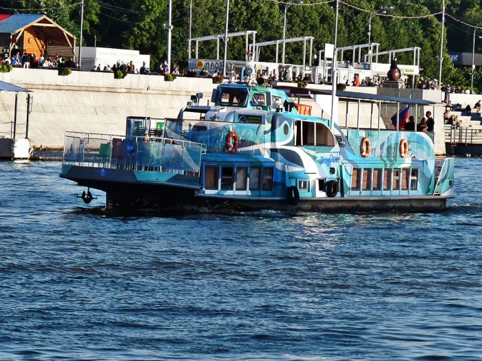  Аренда теплоходов "Rivertickets.ru".