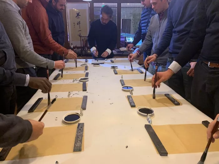 Курсы «Hutong Calligraphy Class»