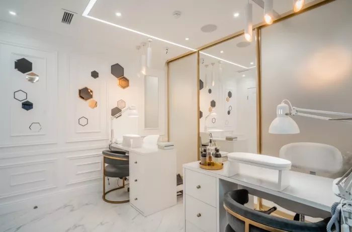 Салон красоты "Gold Manhattan".