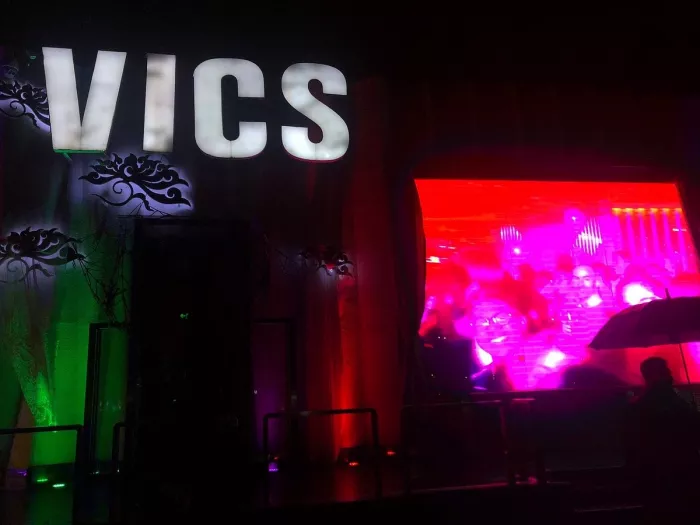 Клуб «Vics Club»