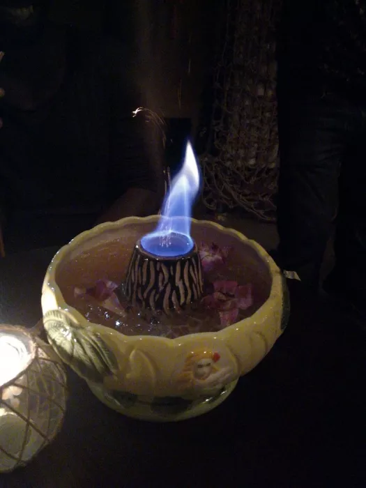 Бар «Bungalow Tiki and Cocktail Bar»