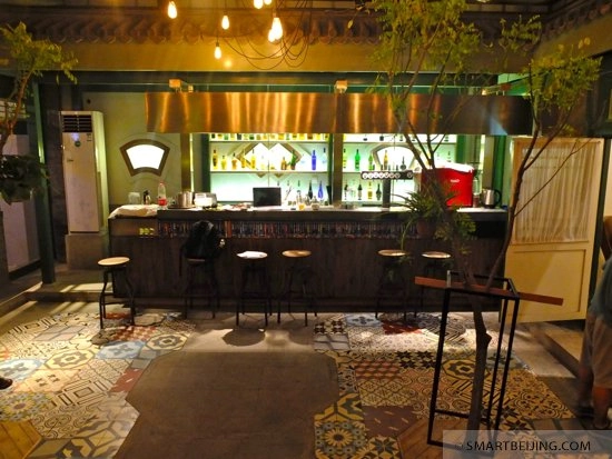 Бар «DDC Dusk Dawn Club»