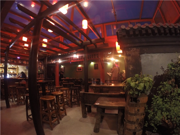 Бар «Jianghu Bar»