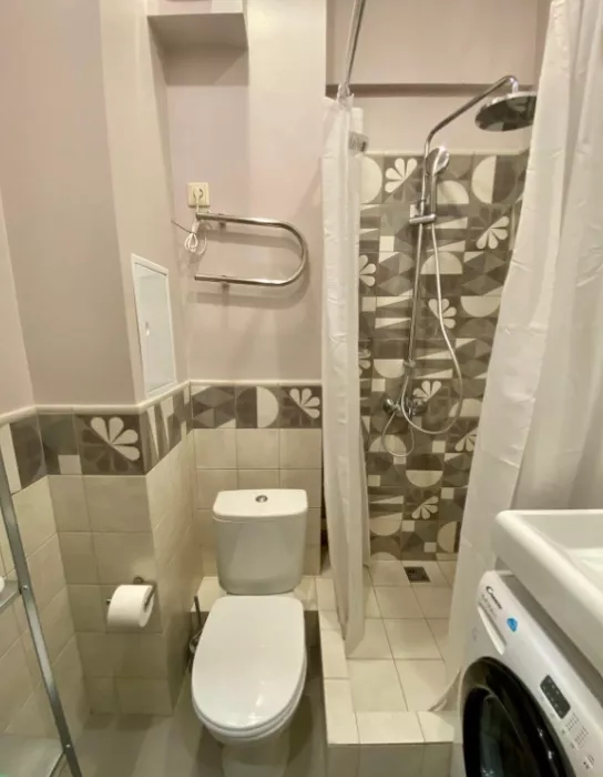 Отель "Metro apartments".
