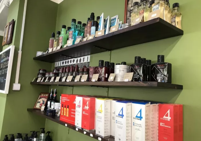Барбершоп "Fckng Barbers".
