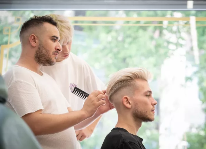 Барбершоп "Fckng Barbers".