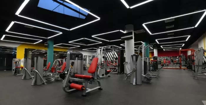 Фитнес-клуб "Fusion fitness".