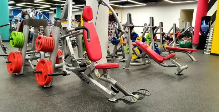 Фитнес-клуб "Fusion fitness".