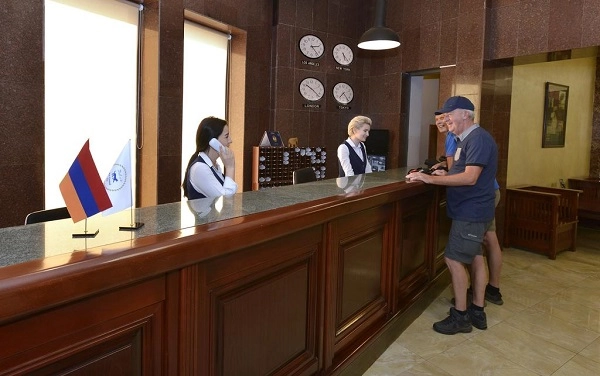 "Ani Central Inn" - отель в Ереване.