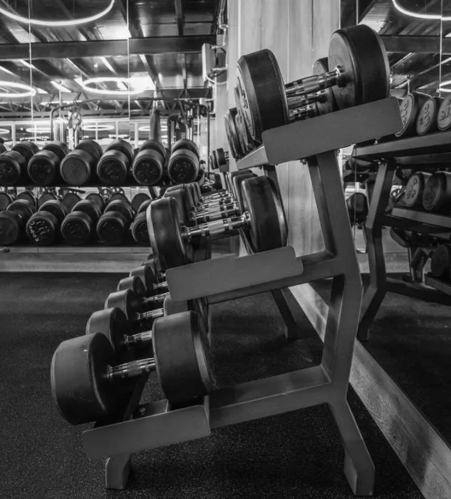 Фитнес-клуб "NRG fitness".