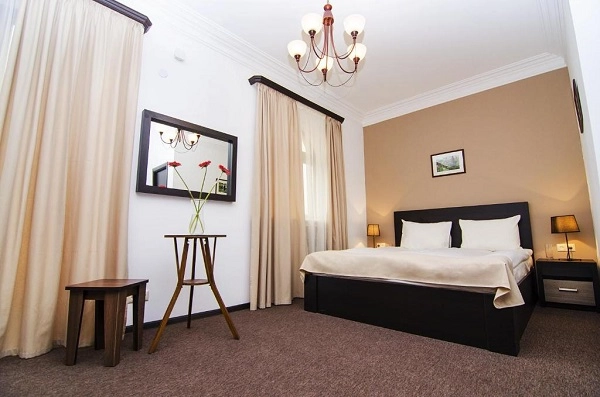Отель "Yerevan Centre Hotel".
