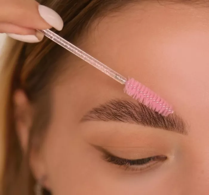 Студия наращивания ресниц "DemiBrow".