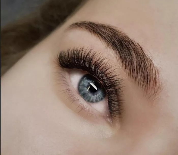 Студия наращивания ресниц "DemiBrow".