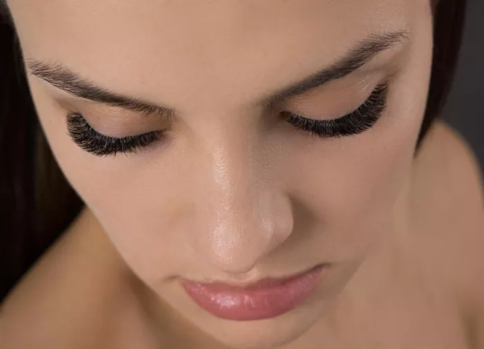 Студия наращивания ресниц "DemiBrow".