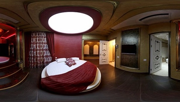 "Hotel Roma" - отель в Ереване.