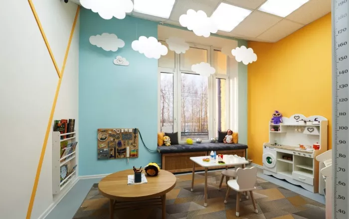 Детский центр "BEE SMART".