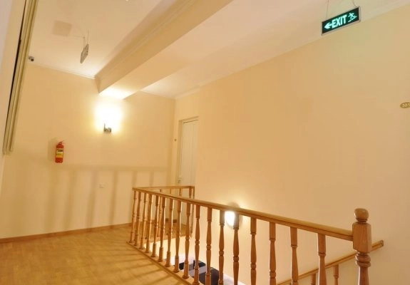 "AlbertHouse" - отель в Ереване.