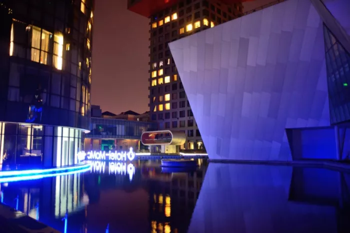 Кинотеатр «Broadway Cinema»
