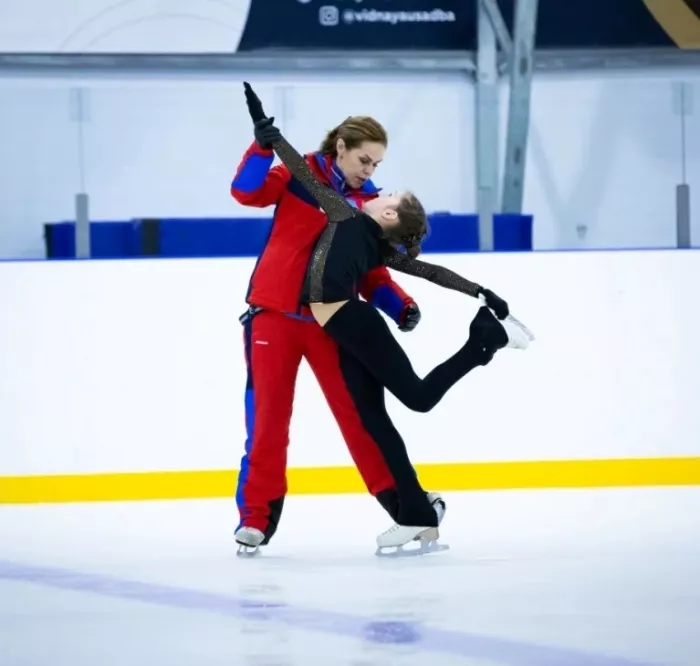 Школа фигурного катания "BULYCHEVA TEAM".