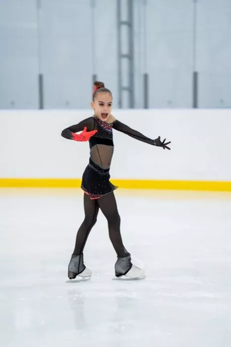 Школа фигурного катания "BULYCHEVA TEAM".