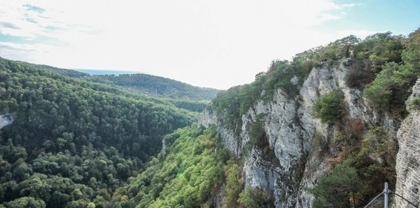 Орлиные скалы
