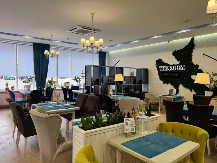 Кафе "The room".
