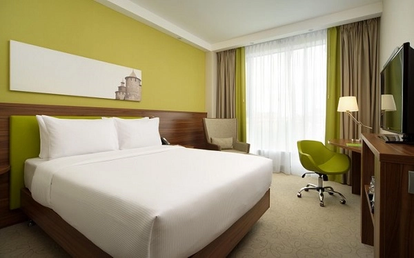 "Hampton by Hilton" - отель в Нижнем Новгороде.