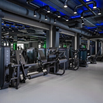 Фитнес-клуб "Emerald Gym"