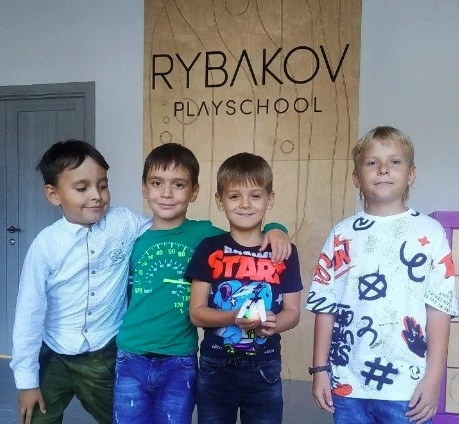Начальные школы-детские сады/Прогимназии "Rybakov playschool"