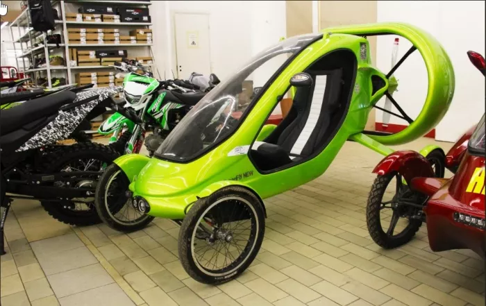 Магазин мототехники и экипировки "Universal motors".