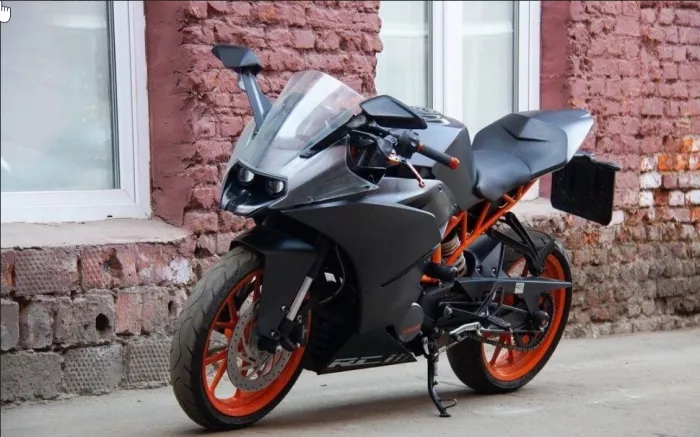 Магазин мототехники и экипировки "Universal motors".