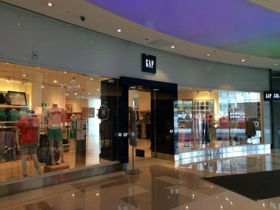 Каток «五彩冰 (Лед пяти цветов) в ТРК 五彩城 (Dreamport)»